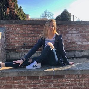 Meet your Posher, Annie